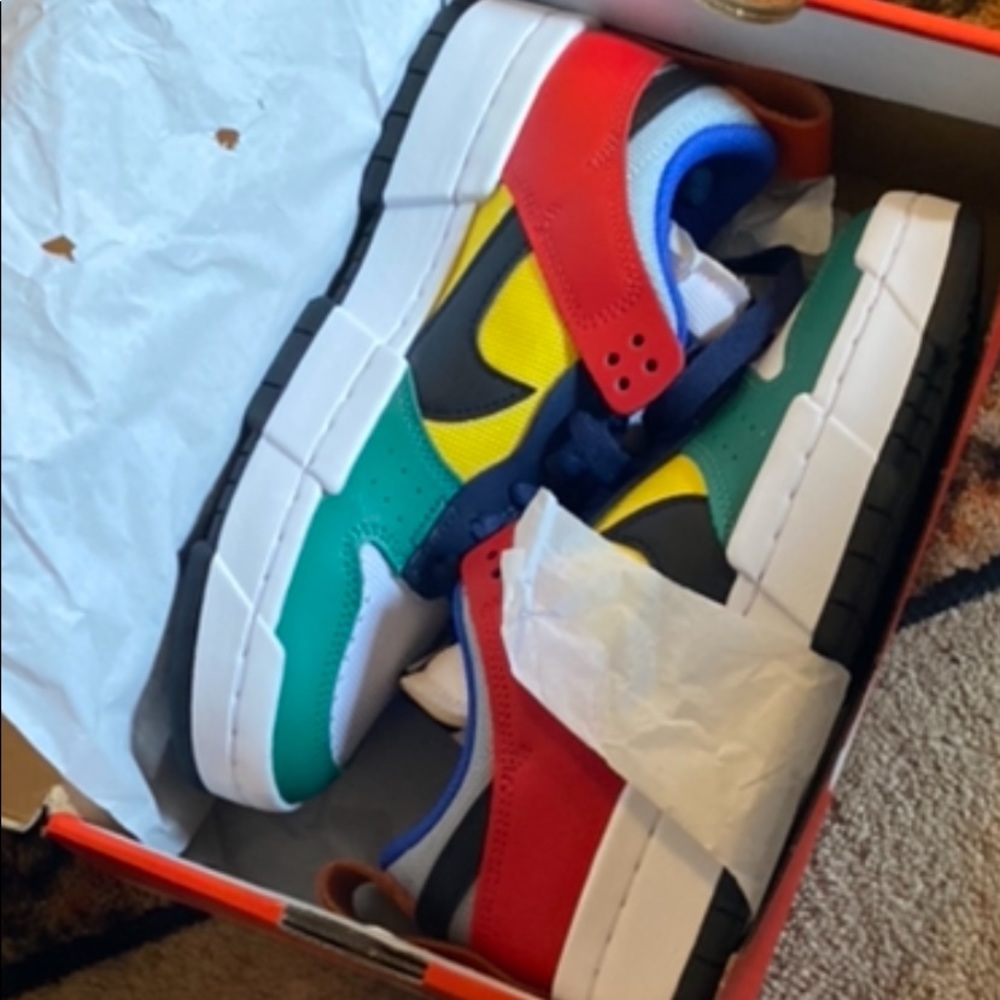 Nike dunk low SE